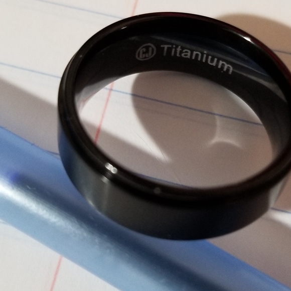 Men's  Titanium Black  band. - Picture 3 of 4